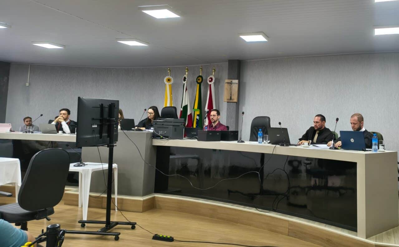 Acusado de feminicidio e tortura é condenado a mais de 46 anos de prisão, em Dionísio Cerqueira 1 Picsart 26 03 01 20 13 51 292