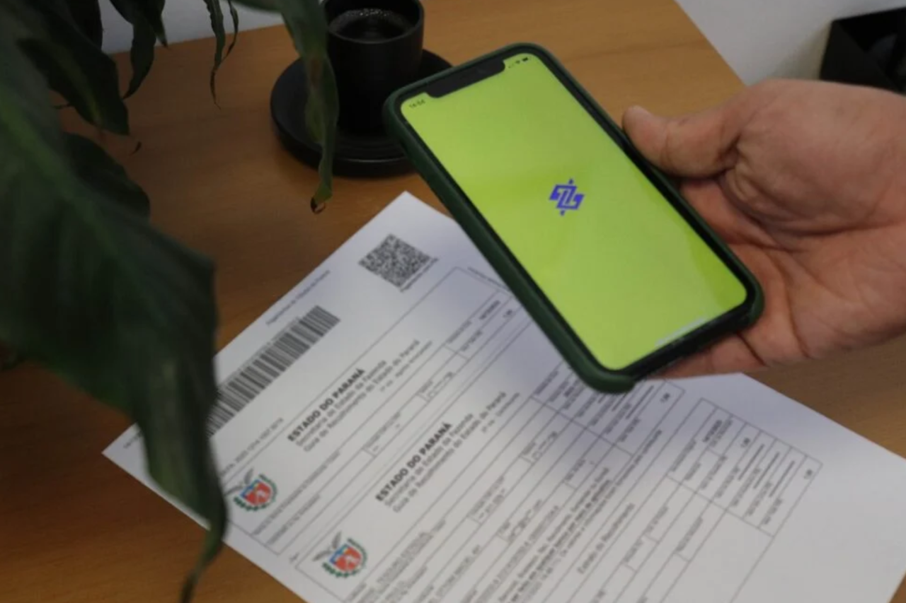 Pagamento à vista do IPVA supera parcelamento no Paraná pela primeira vez 17 Pagamento em cota única do IPVA supera parcelamento no Paraná pela primeira vez, impulsionado pela redução da alíquota em 2026.