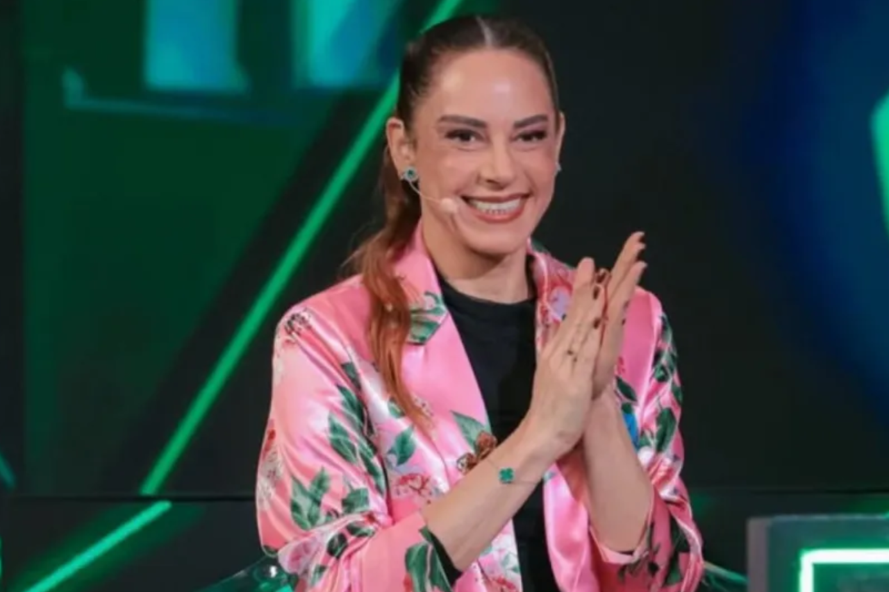 Silvia Abravanel se filia ao PSD e avalia candidatura a deputada federal 3 Filha de Silvio Santos, Silvia Abravanel se filia ao PSD e pode disputar vaga na Câmara dos Deputados nas eleições de outubro.