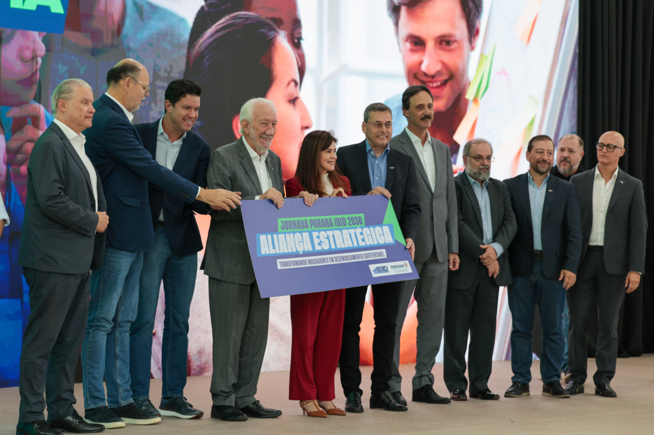 Paraná lança Jornada IBID 2030 para liderar ranking nacional de inovação 4 Governo do Paraná oficializa a Jornada IBID 2030 para ampliar indicadores de inovação e alcançar a liderança nacional até o fim da década, com participação de 23 instituições.