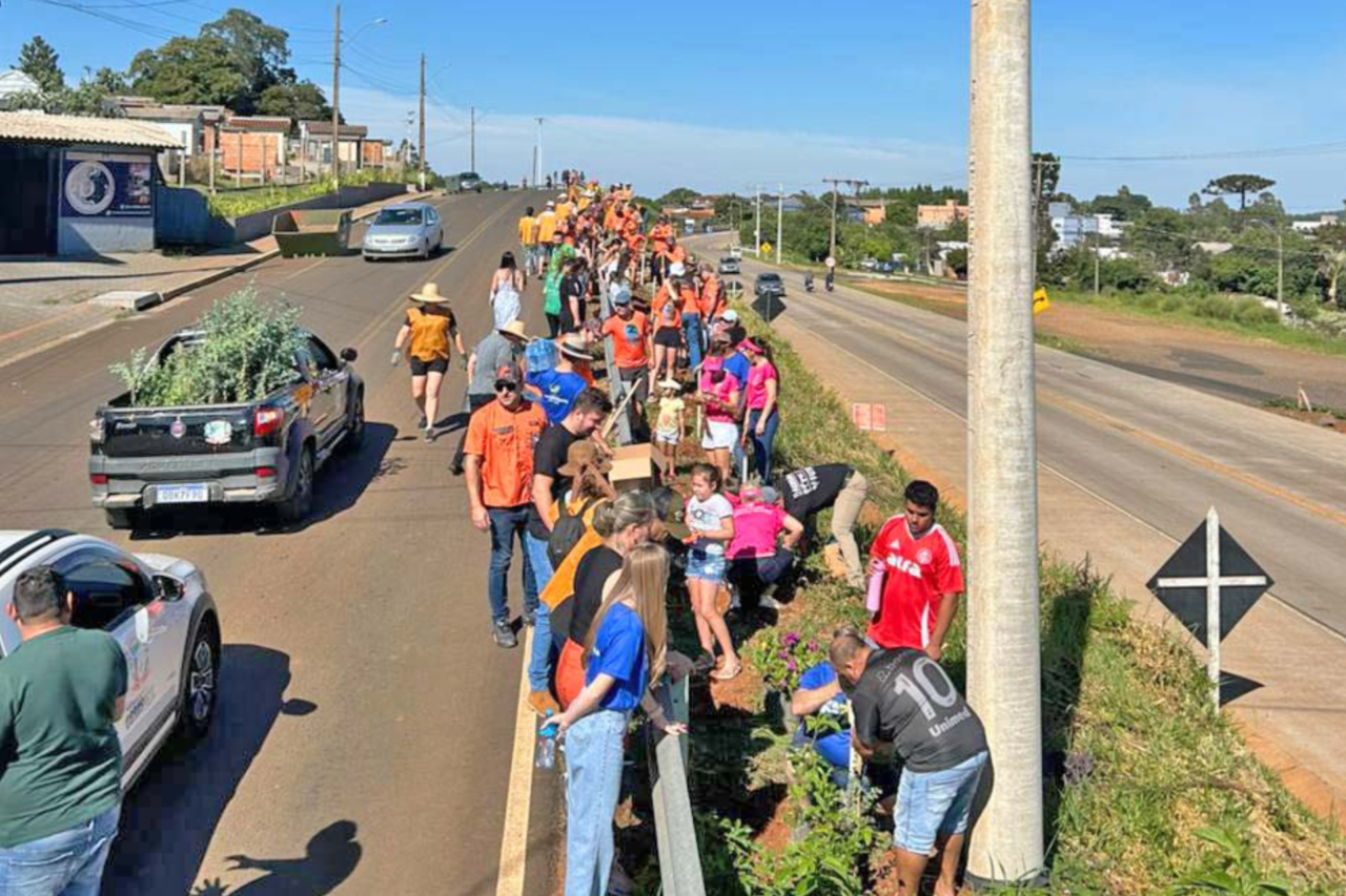 Mais de 30 mil pessoas participaram dos três dias de festa pelos 72 anos de Dionísio Cerqueira 5 crys 42 2