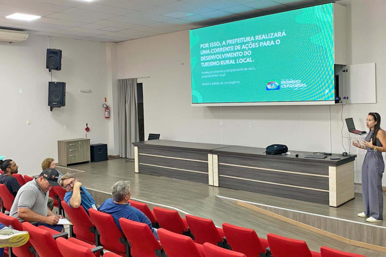 Dionísio Cerqueira realiza reunião para planejar ações de fortalecimento do turismo 11 crys 54