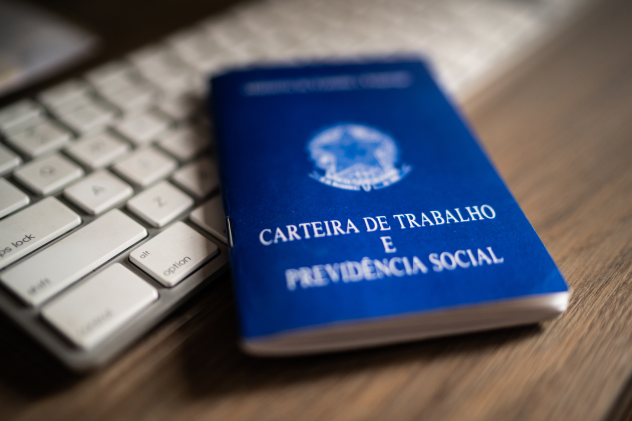 Pesquisa aponta que 82% dos brasileiros entre 16 e 40 anos apoiam fim da escala 6×1 19 Levantamento da Nexus indica ampla aprovação entre jovens de 16 a 40 anos pelo fim da escala 6×1; apoio cresce quando não há redução salarial.
