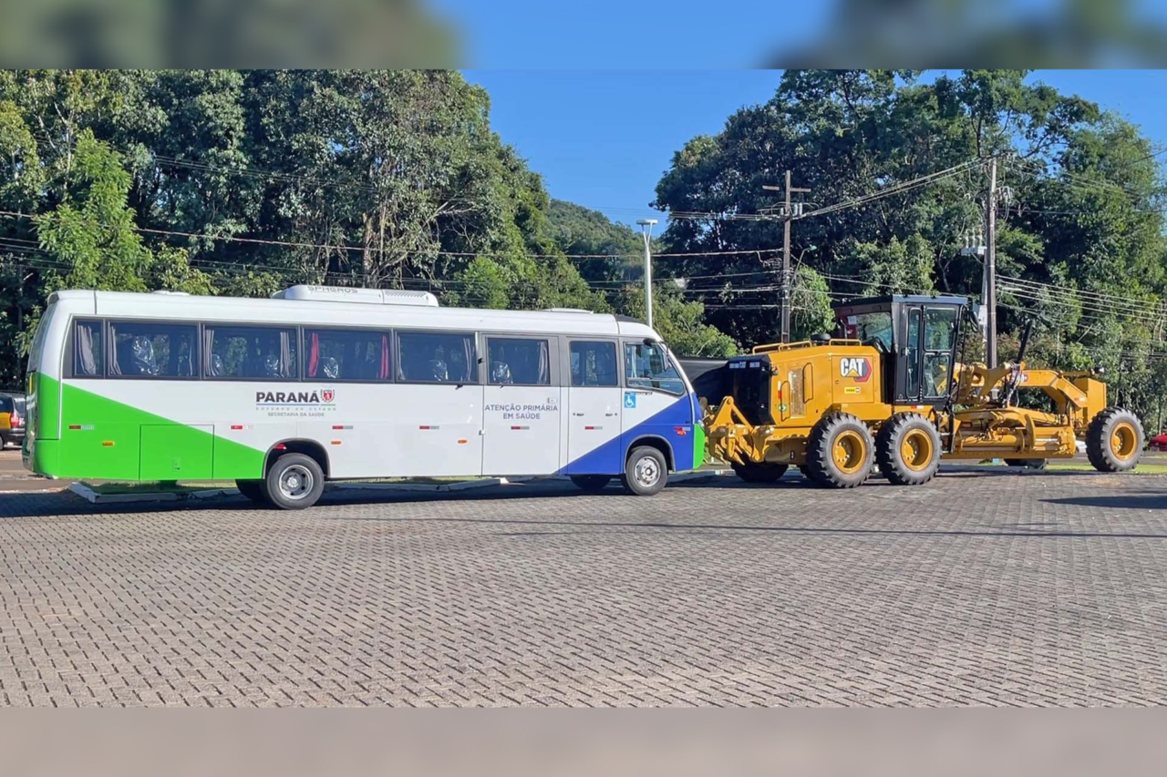 Bom Jesus do Sul recebe nova patrola e micro-ônibus para reforçar Obras e Saúde 3 Investimento superior a R$ 1,7 milhão em parceria com o Governo do Paraná e o deputado Matheus Vermelho, amplia a estrutura das áreas de Obras e Saúde