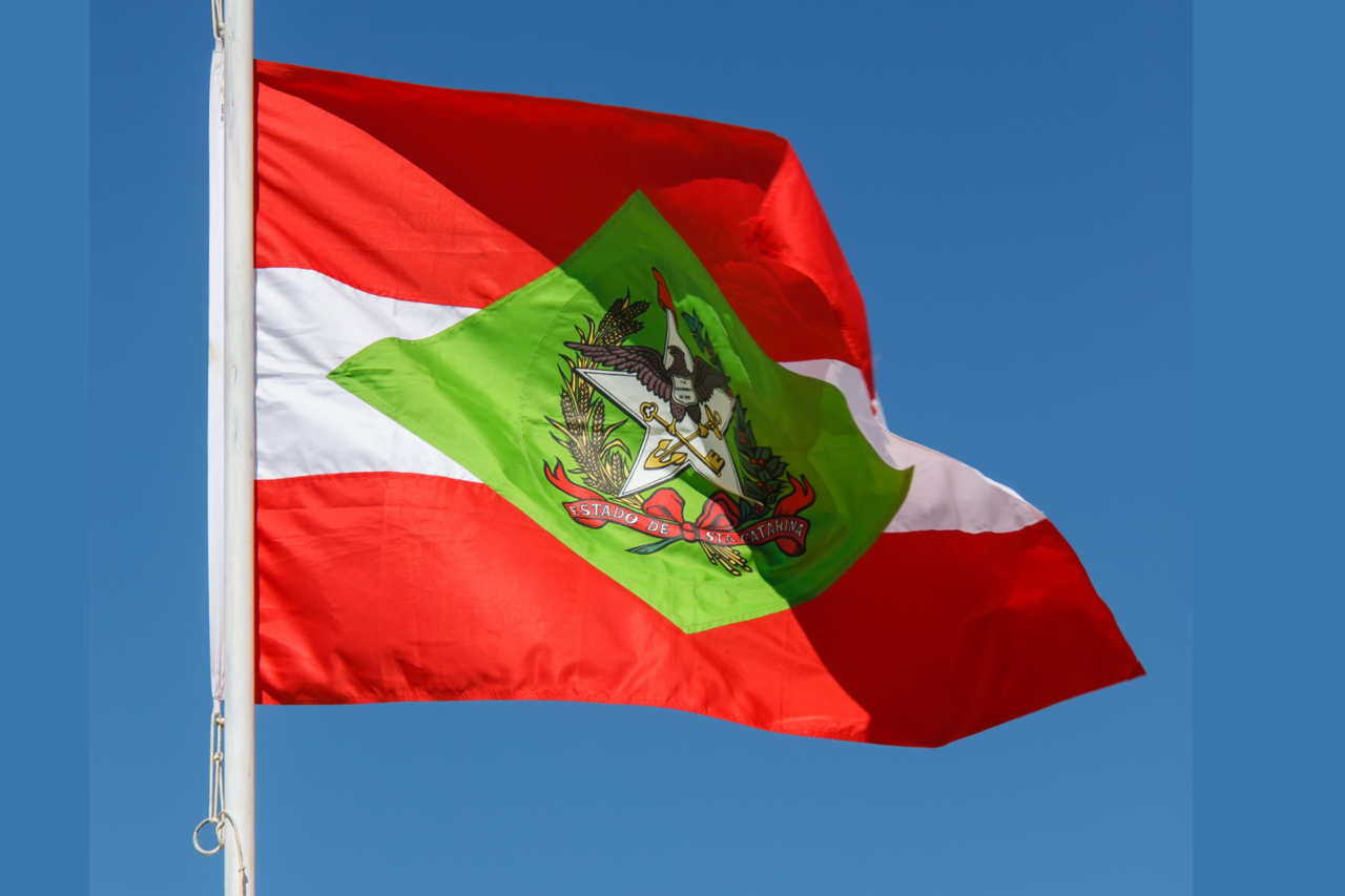 Santa Catarina lança programa Recupera Mais para renegociar ICMS, IPVA e ITCMD com descontos de até 95% 10 Governo de Santa Catarina inicia programa Recupera Mais, que permite renegociação de débitos estaduais com descontos em juros e multas e parcelamento ampliado.