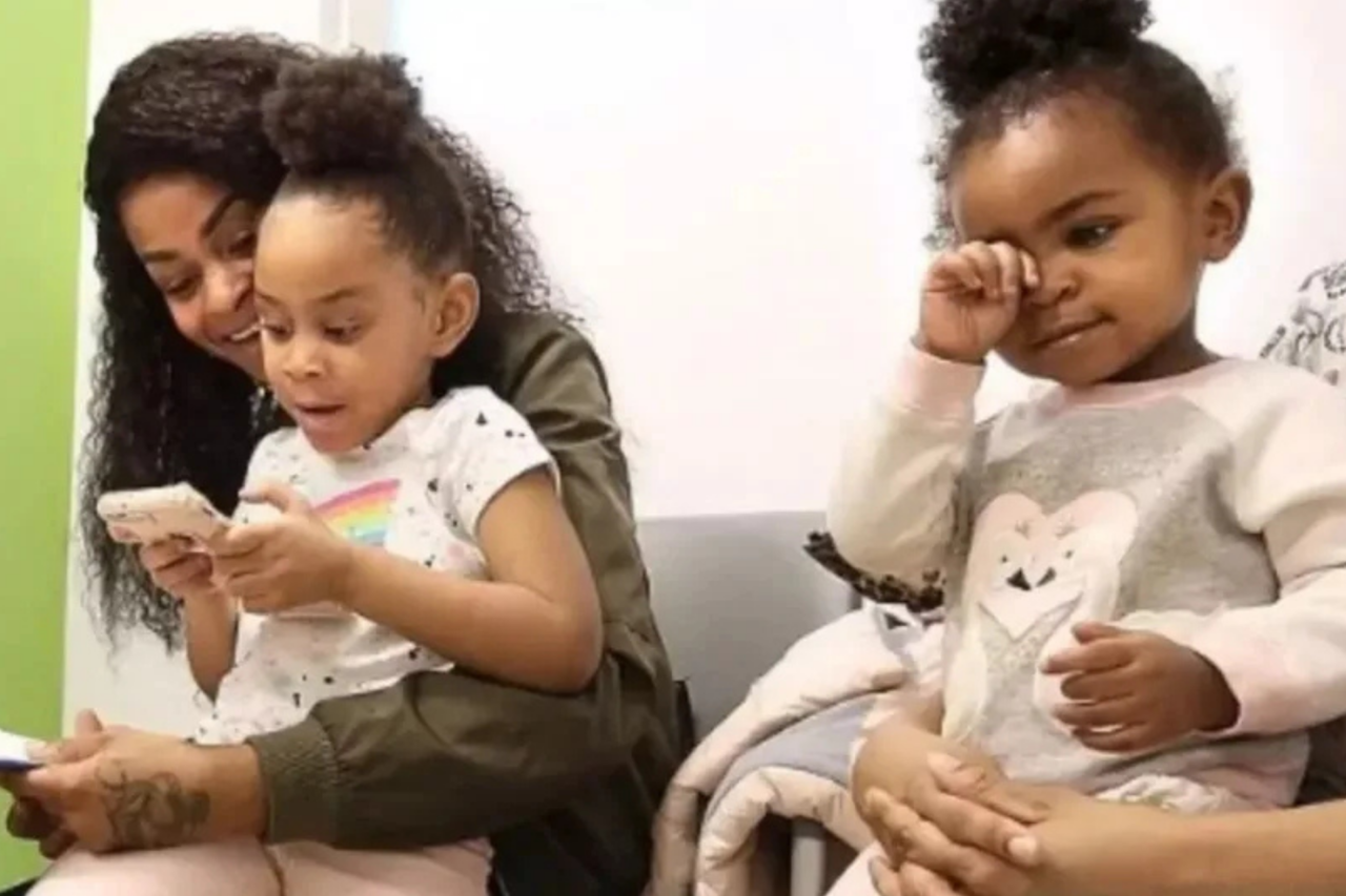 Mulher é presa após corpos de duas meninas serem encontrados em mala enterrada nos EUA 1 Mulher é presa após corpos de duas meninas serem encontrados em mala enterrada nos EUA