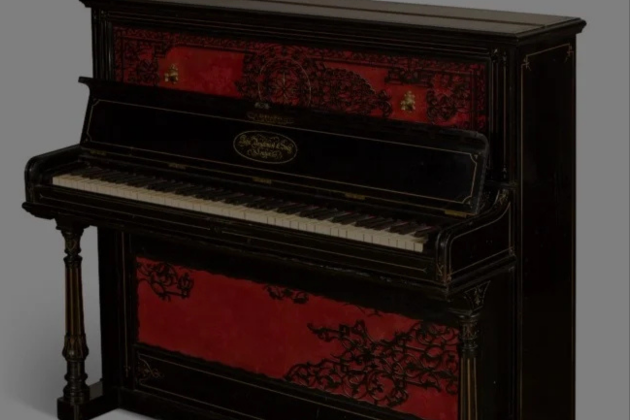 Piano usado por John Lennon em gravações históricas é vendido por US$ 3,2 milhões 1 Piano usado por John Lennon em gravações históricas é vendido por US$ 3,2 milhões