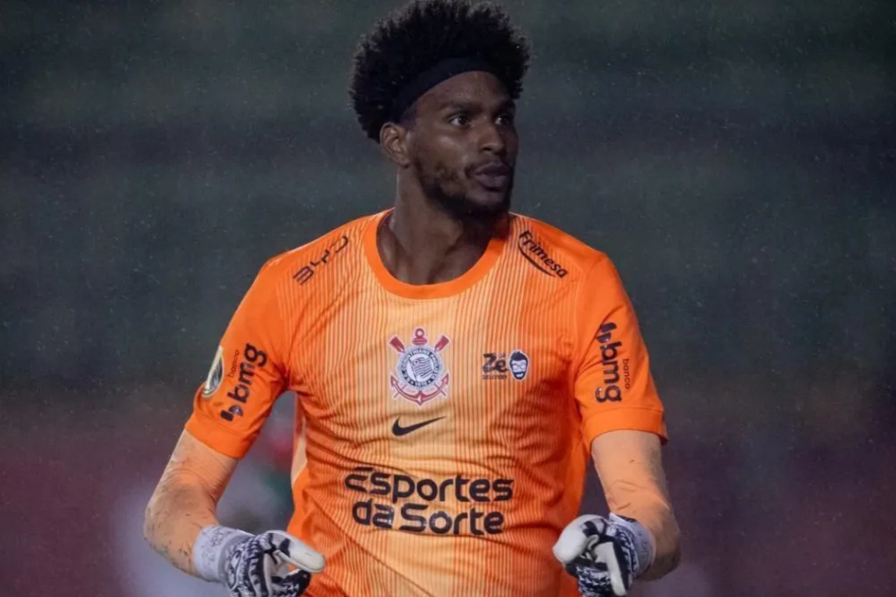 Hugo Souza é chamado para a Seleção Brasileira após lesão de Alisson 1 Hugo Souza é chamado para a Seleção após lesão de Alisson