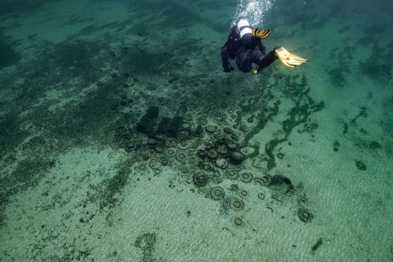 Naufrágio romano de 2 mil anos é descoberto na Suíça 7 Naufrágio romano de 2 mil anos é descoberto na Suíça