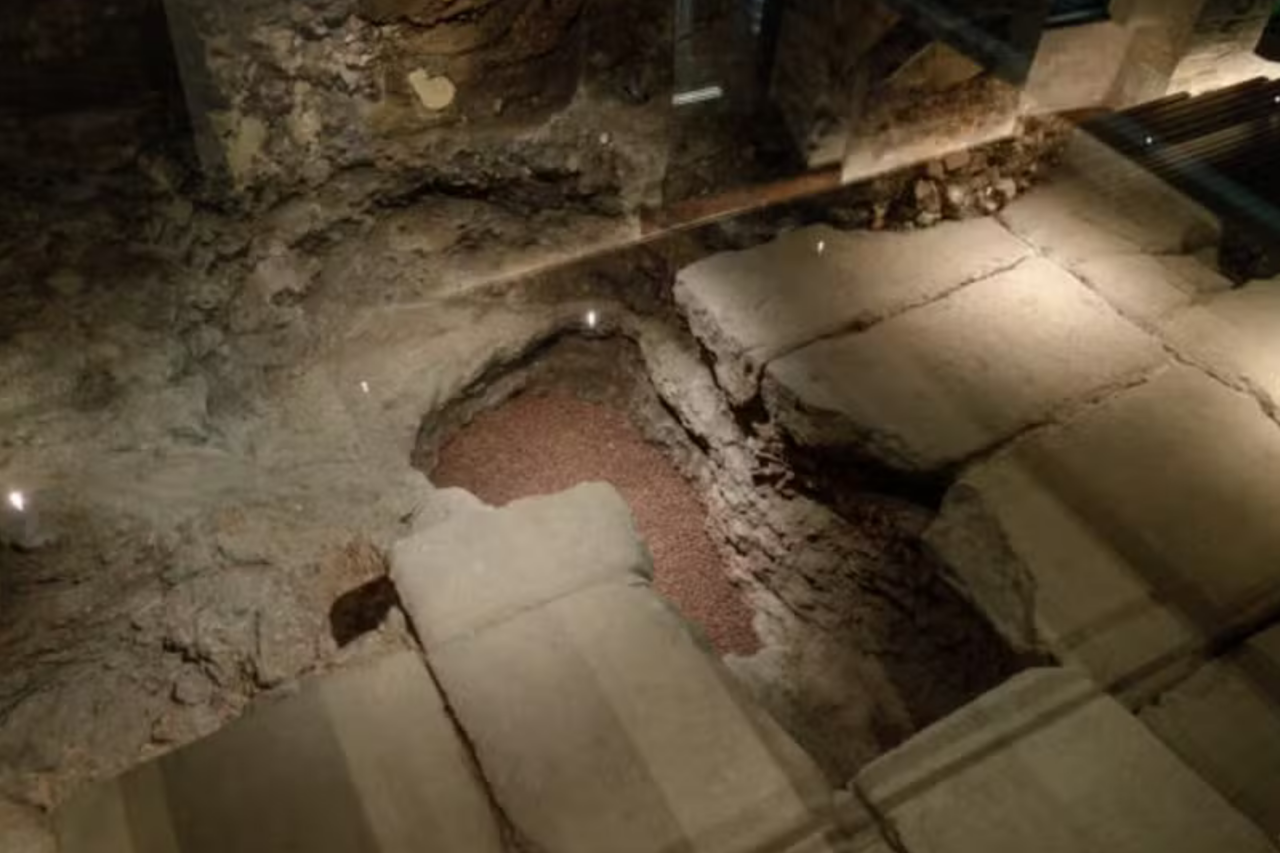 Escavação para elevador revela parte do antigo fórum romano sob hotel em Barcelona 5 Escavação para elevador revela parte do antigo fórum romano sob hotel em Barcelona