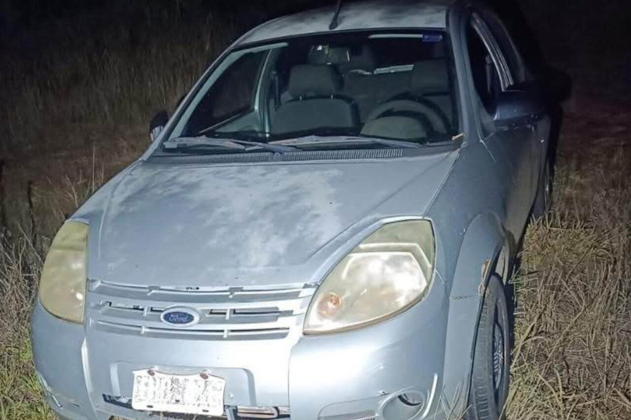 Veículo furtado em Dionísio Cerqueira é localizado em Santo Antonio do Sudoeste 5 tgyrun