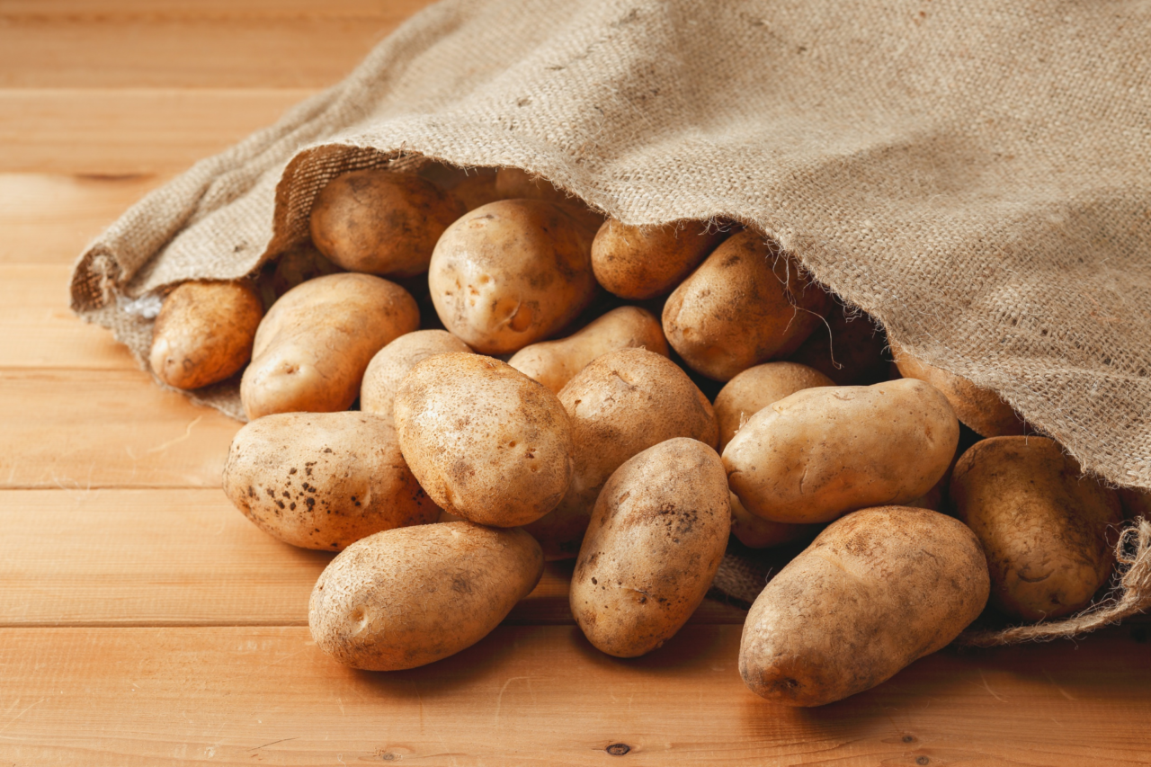Como evitar que a batata estrague rápido: dica com maçã e erros comuns de armazenamento 3 Como evitar que a batata estrague rápido: dica com maçã e erros comuns de armazenamento