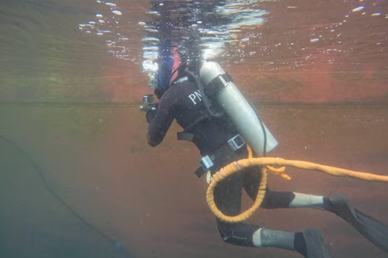 Mergulhador morre durante trabalho em navio no litoral do Paraná 3 Mergulhador morre durante trabalho em navio no litoral do Paraná