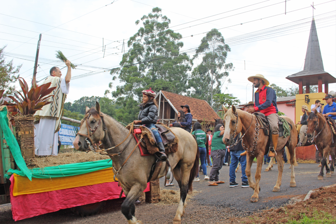 18ª Cavalgada de Santa Emília de Rodat acontece nos dias 25 e 26 de abril 3 18ª Cavalgada de Santa Emília de Rodat acontece nos dias 25 e 26 de abril