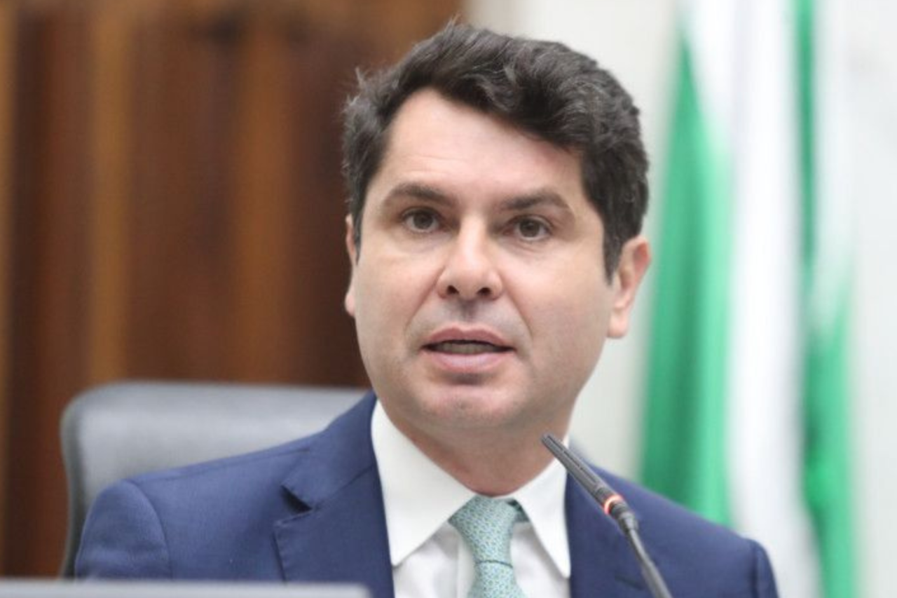 Alexandre Curi anuncia pré-candidatura ao Senado e reforça alinhamento com governo do Paraná 14 crys 11 1