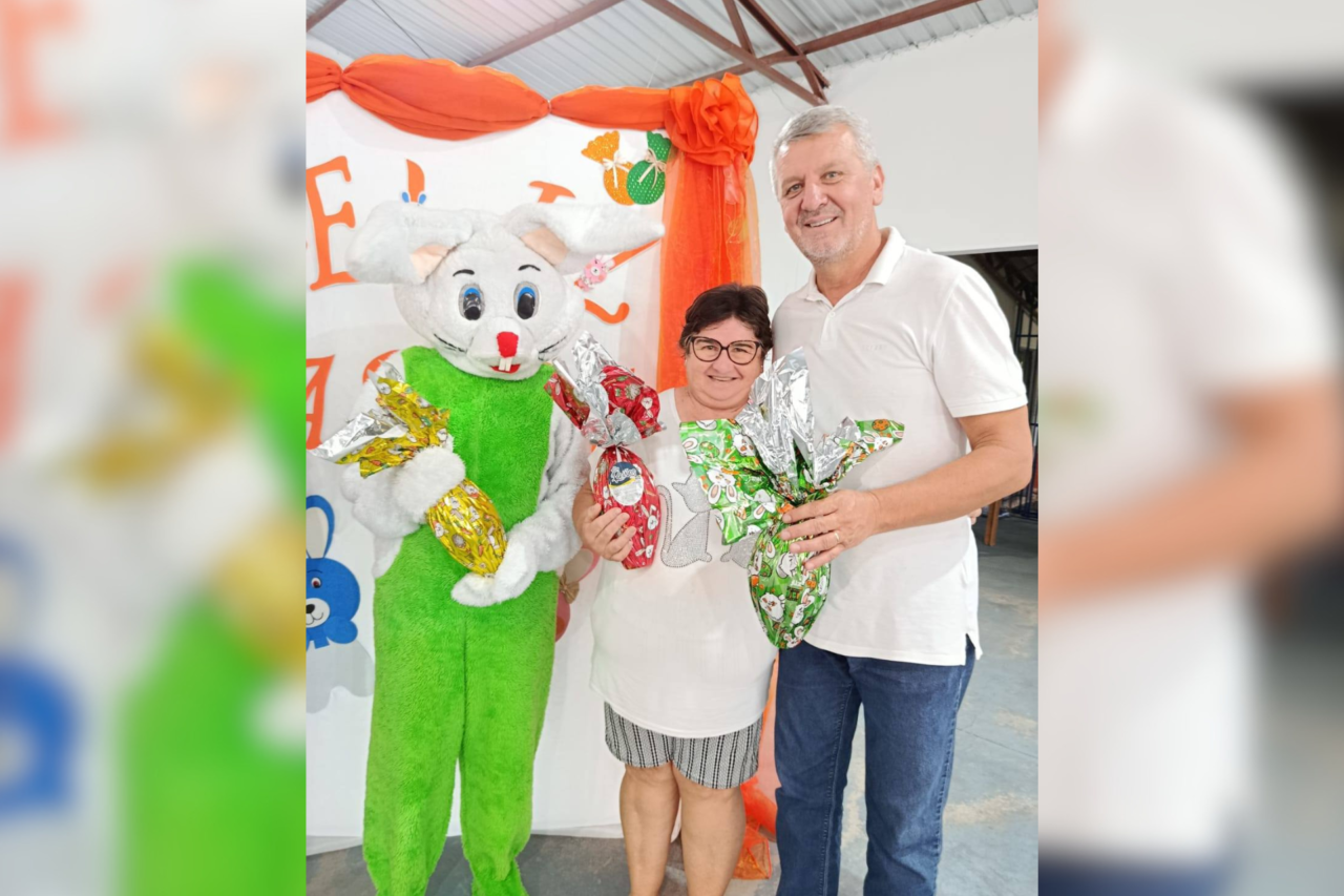 Prefeitura de Bom Jesus do Sul entrega ovos de Páscoa a grupo de idosos 3 Ação realizada pela administração municipal reuniu integrantes do grupo de idosos em Bom Jesus do Sul durante a Semana Santa.