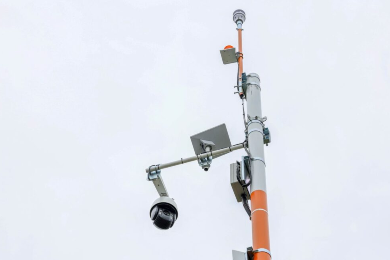 Santa Catarina amplia rede de monitoramento hidrometeorológico com 172 estações e reforça prevenção de desastres 4 Estado conclui expansão da rede hidrometeorológica com 172 estações e dados em tempo real para melhorar alertas e resposta a eventos extremos.