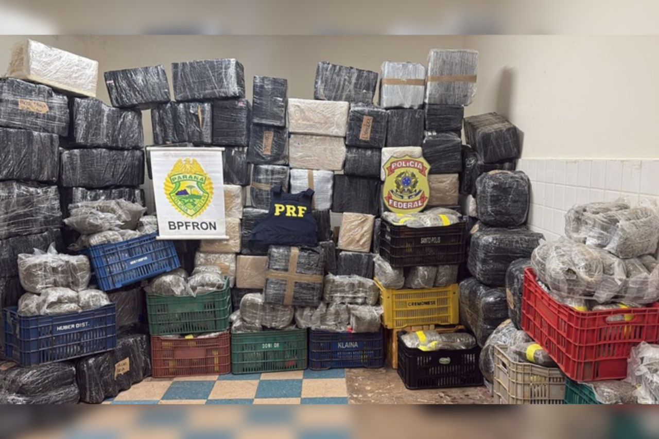 Operação integrada apreende mais de 2,5 toneladas de drogas em Guarapuava e prende suspeito durante fiscalização de carga.