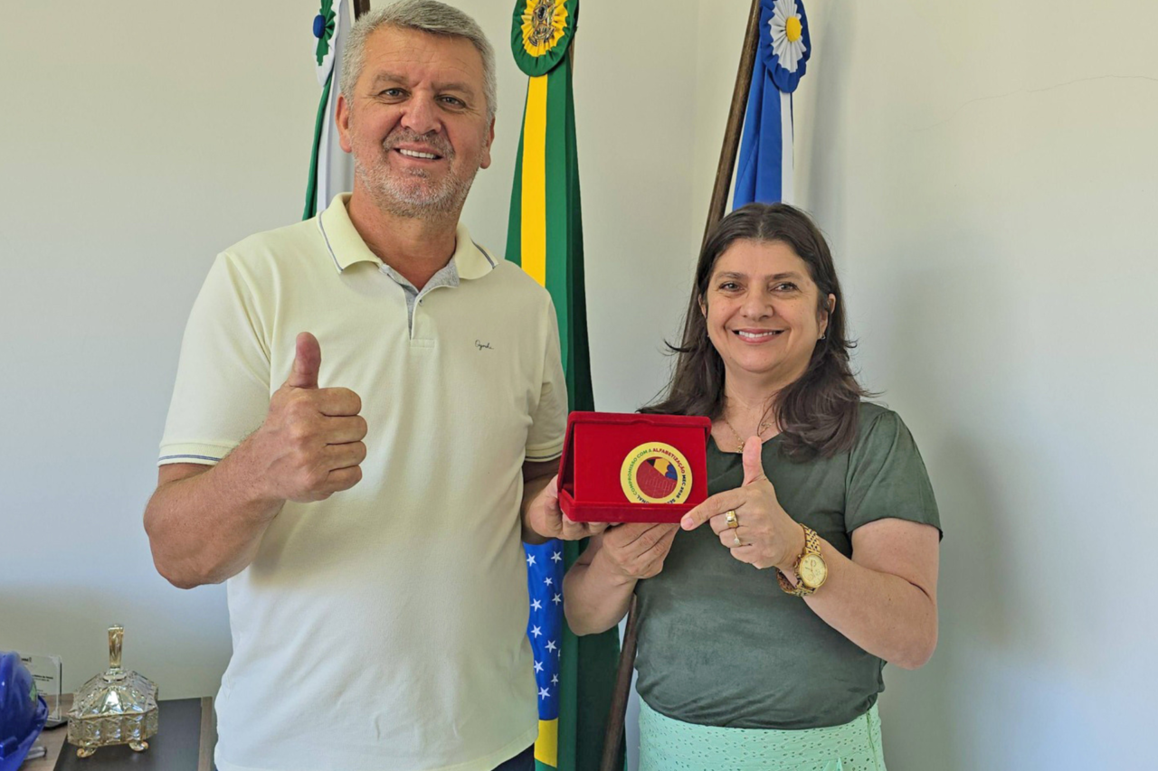 Bom Jesus do Sul conquista Selo Ouro em Alfabetização pelo segundo ano consecutivo 3 crys 38