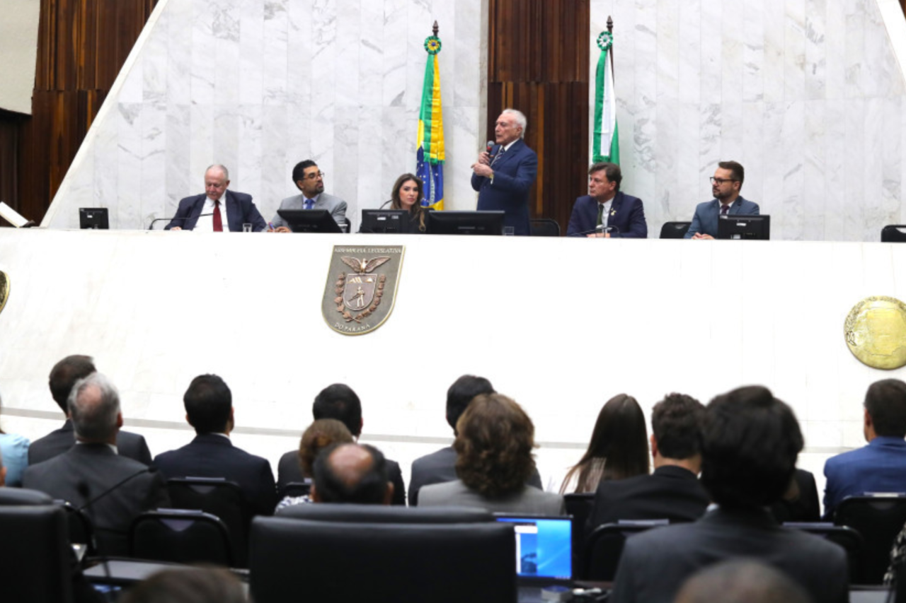 Assembleia do Paraná lança Rede Estadual de Educação Legislativa com participação de Michel Temer 3 Nova rede criada pela Assembleia Legislativa do Paraná busca integrar câmaras municipais e ampliar a qualificação técnica do Legislativo em todo o Estado.