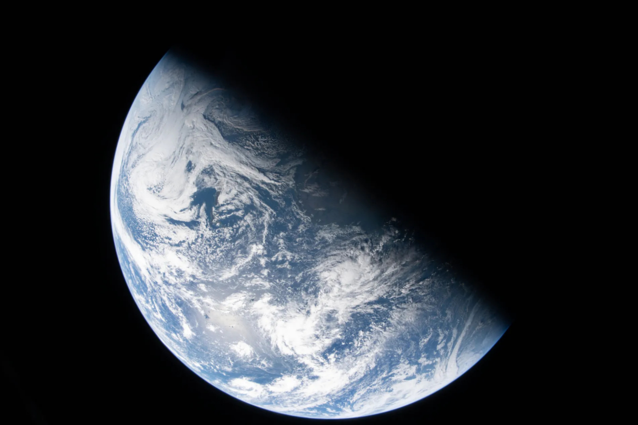 Artemis II encerra missão com retorno seguro e imagens históricas da Terra e da Lua 7 Artemis II encerra missão com retorno seguro e imagens históricas da Terra e da Lua