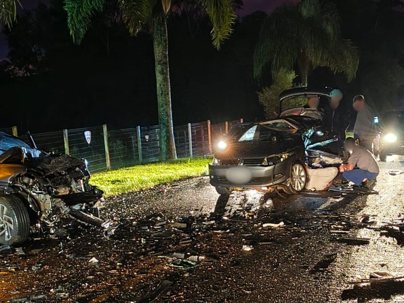 Motorista suspeito de causar acidente com 5 mortos é localizado e preso 5 Segundo as informações, o motorista do quarto veículo teria tentado uma ultrapassagem em local proibido quando houve um acidente