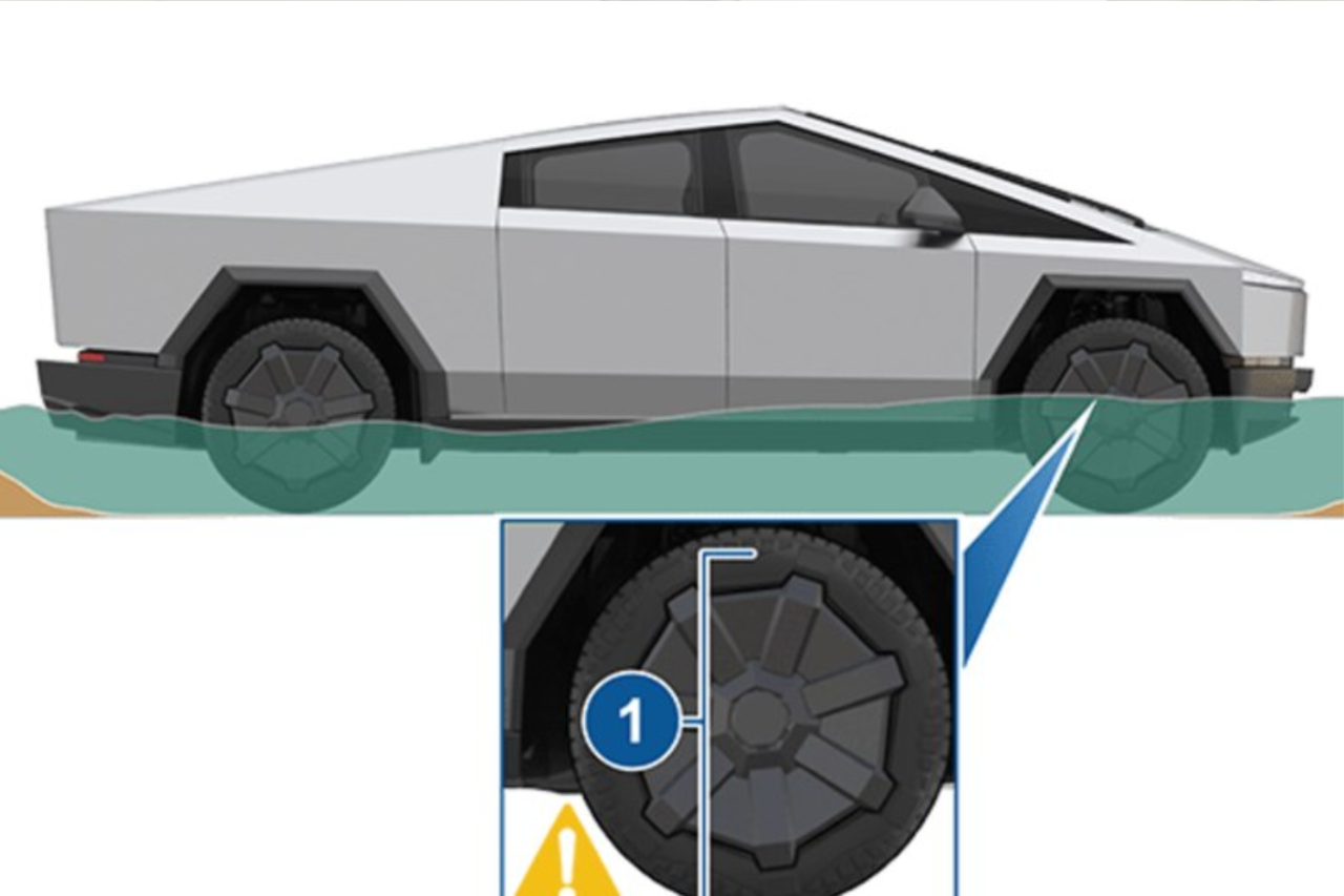 Motorista afunda Tesla Cybertruck ao tentar atravessar lago usando modo aquático 3 Motorista afunda Tesla Cybertruck ao tentar atravessar lago usando modo aquático