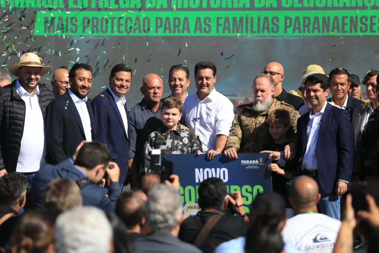 Governo do Paraná anuncia investimento de R$ 338 milhões em segurança pública, com entrega de viaturas, armamentos, embarcações, tecnologia forense e nova sede do Bope.