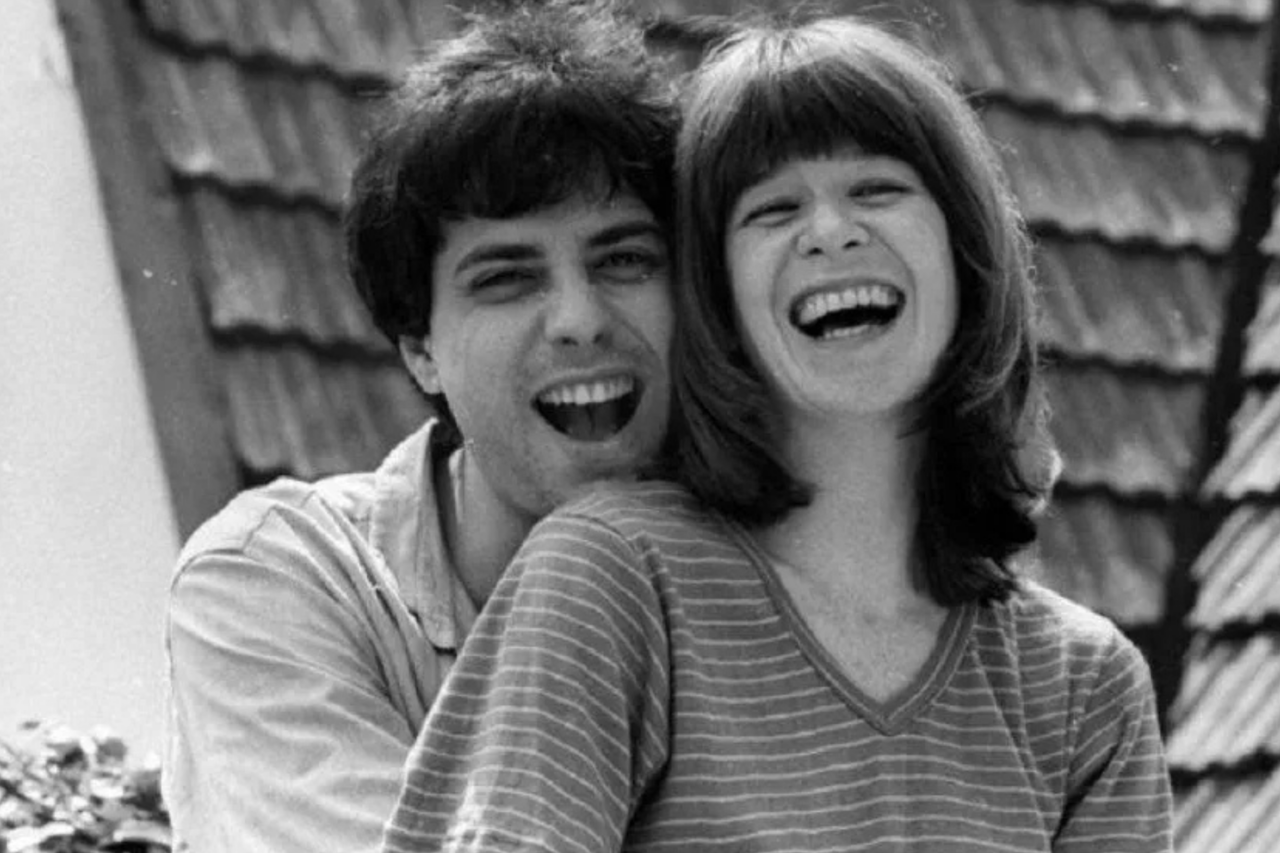 Roberto de Carvalho presta Roberto de Carvalho presta homenagem a Rita Lee nos três anos de sua mortehomenagem a Rita Lee nos três anos de sua morte