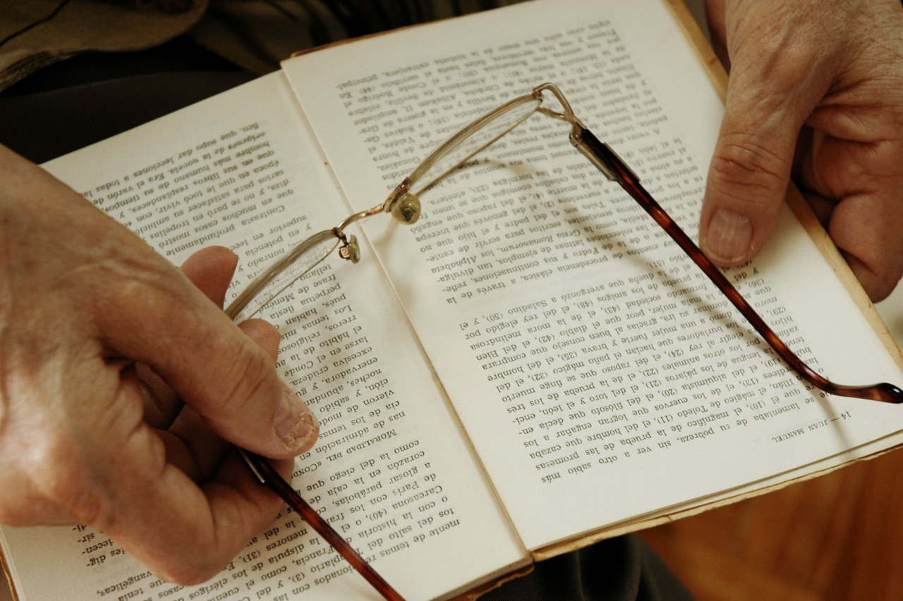 7 livros transformadores para leitores 50+ que buscam maturidade literária