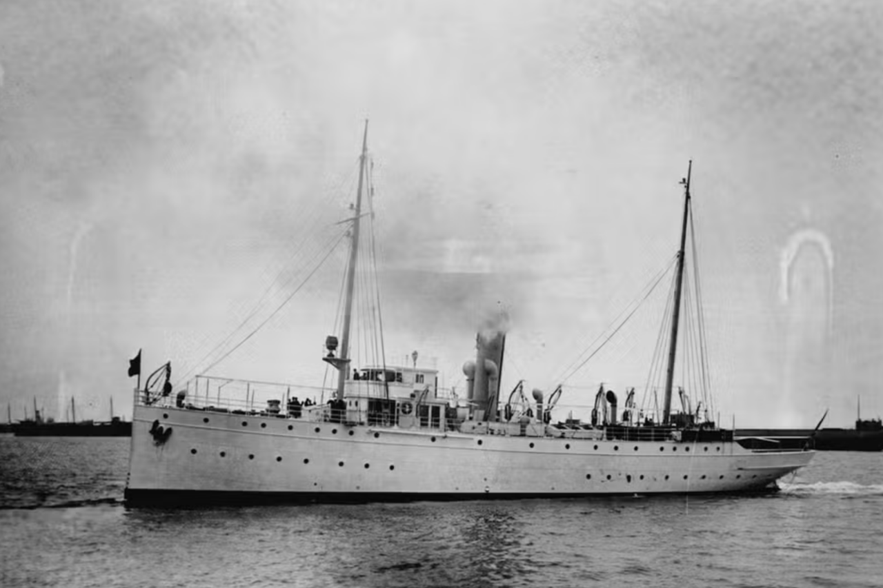 Destroços de navio militar desaparecido há 107 anos são localizados no Atlântico 4 Destroços de navio militar desaparecido há 107 anos são localizados no Atlântico