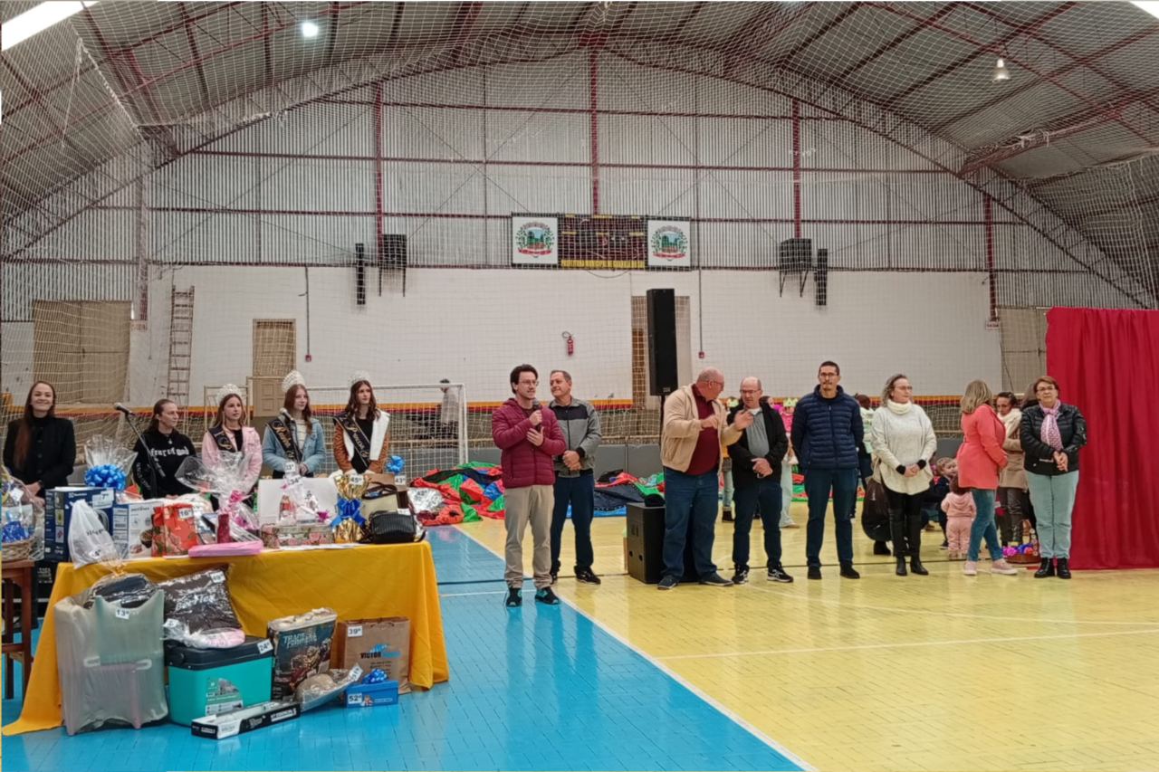 Guarujá do Sul reúne famílias na 2ª edição da Rua do Lazer especial pelo Dia das Mães