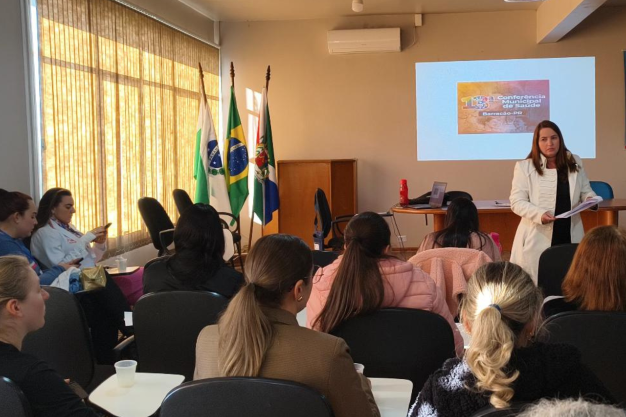 Barracão inicia série de pré-conferências da Saúde pelo ESF do Centro 3 Barracão inicia série de pré-conferências da Saúde pelo ESF do Centro