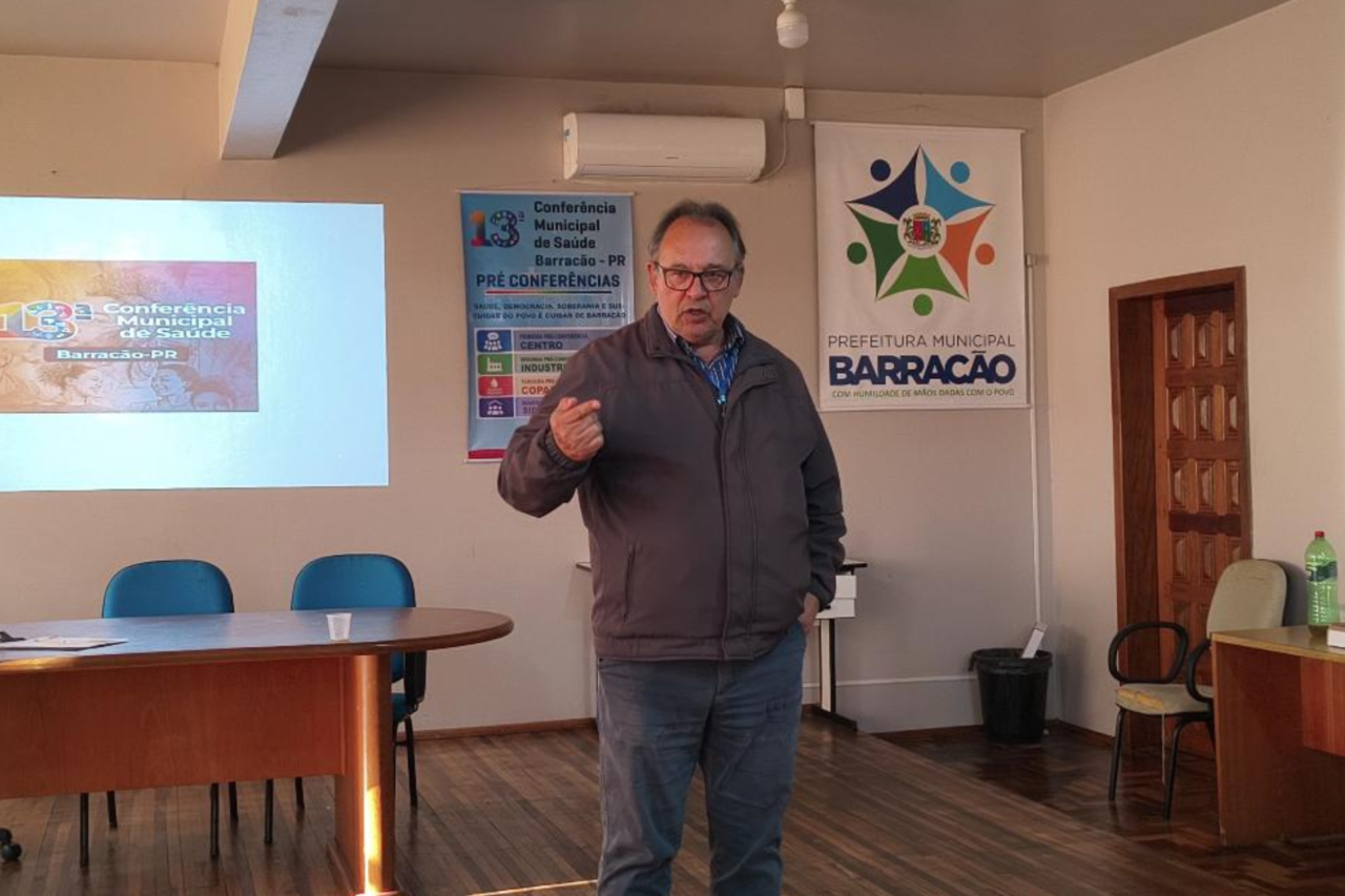 Barracão inicia série de pré-conferências da Saúde pelo ESF do Centro 3 Barracão inicia série de pré-conferências da Saúde pelo ESF do Centro