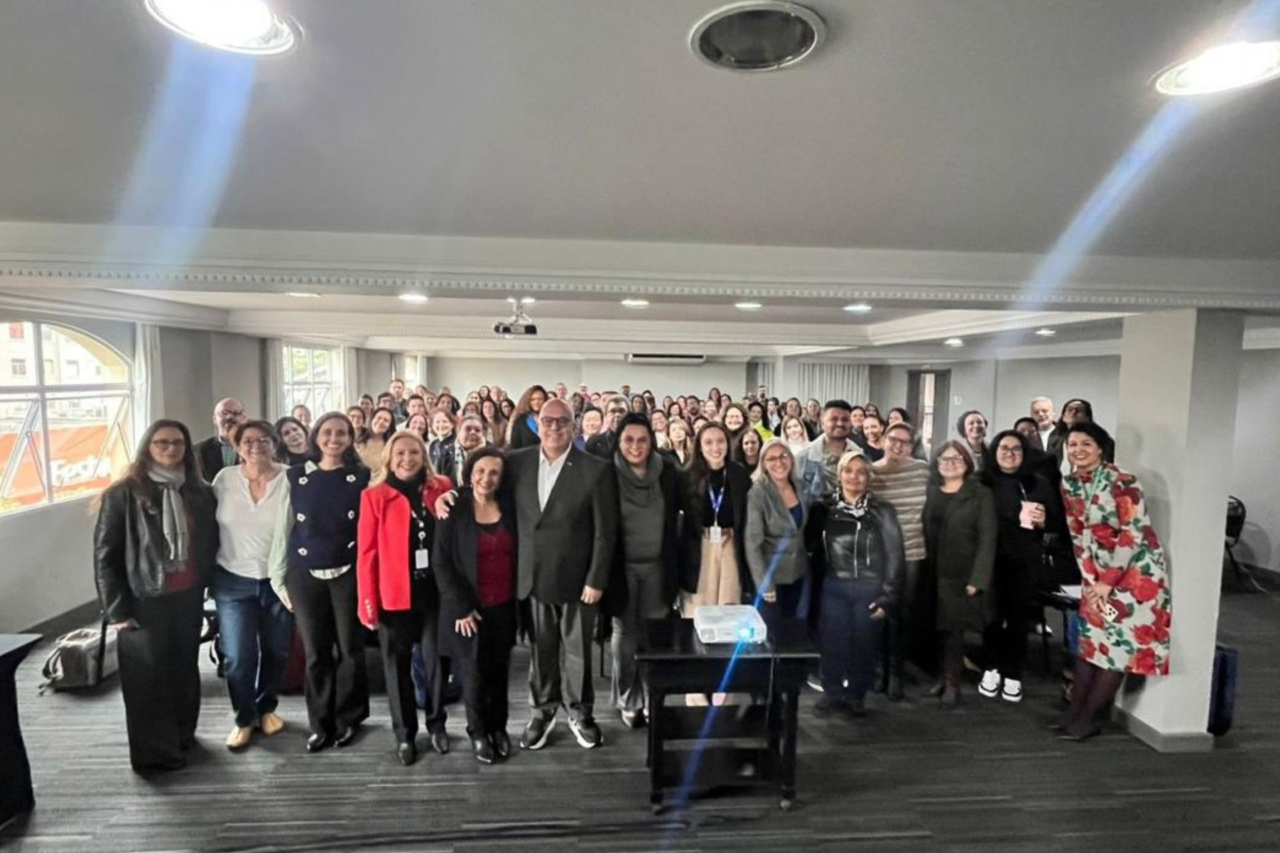 Paraná amplia ações contra o HIV e discute metas para eliminar aids até 2030 10 Paraná amplia ações contra o HIV e discute metas para eliminar aids até 2030