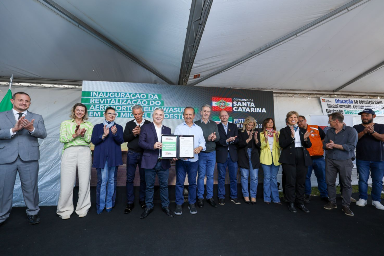 Revitalização do Aeroporto de São Miguel do Oeste é inaugurada com investimento de R$ 8,3 milhões 13 Revitalização do Aeroporto de São Miguel do Oeste é inaugurada com investimento de R$ 8,3 milhões