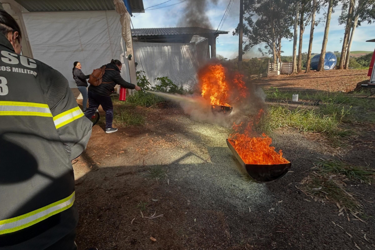 São José do Cedro capacita servidores da educação em prevenção e segurança no trabalho 3 São José do Cedro capacita servidores da educação em prevenção e segurança no trabalho