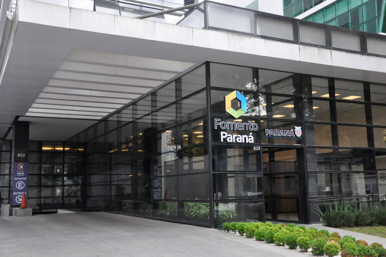Fomento Paraná lança campanha para renegociação de dívidas com descontos e parcelamento em até 60 meses
