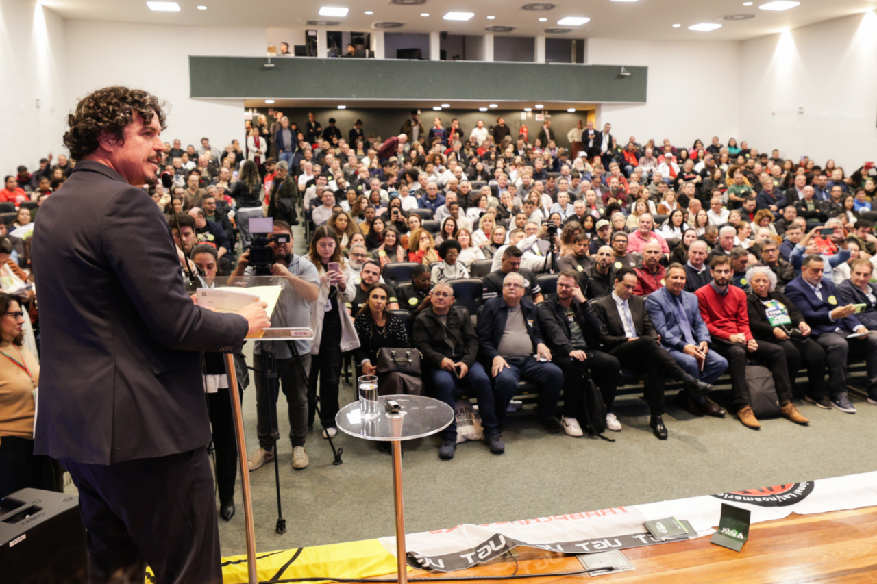 Audiência na Alesc debate redução da jornada de trabalho e possível fim da escala 6×1 5 Audiência na Alesc debate redução da jornada de trabalho e possível fim da escala 6×1