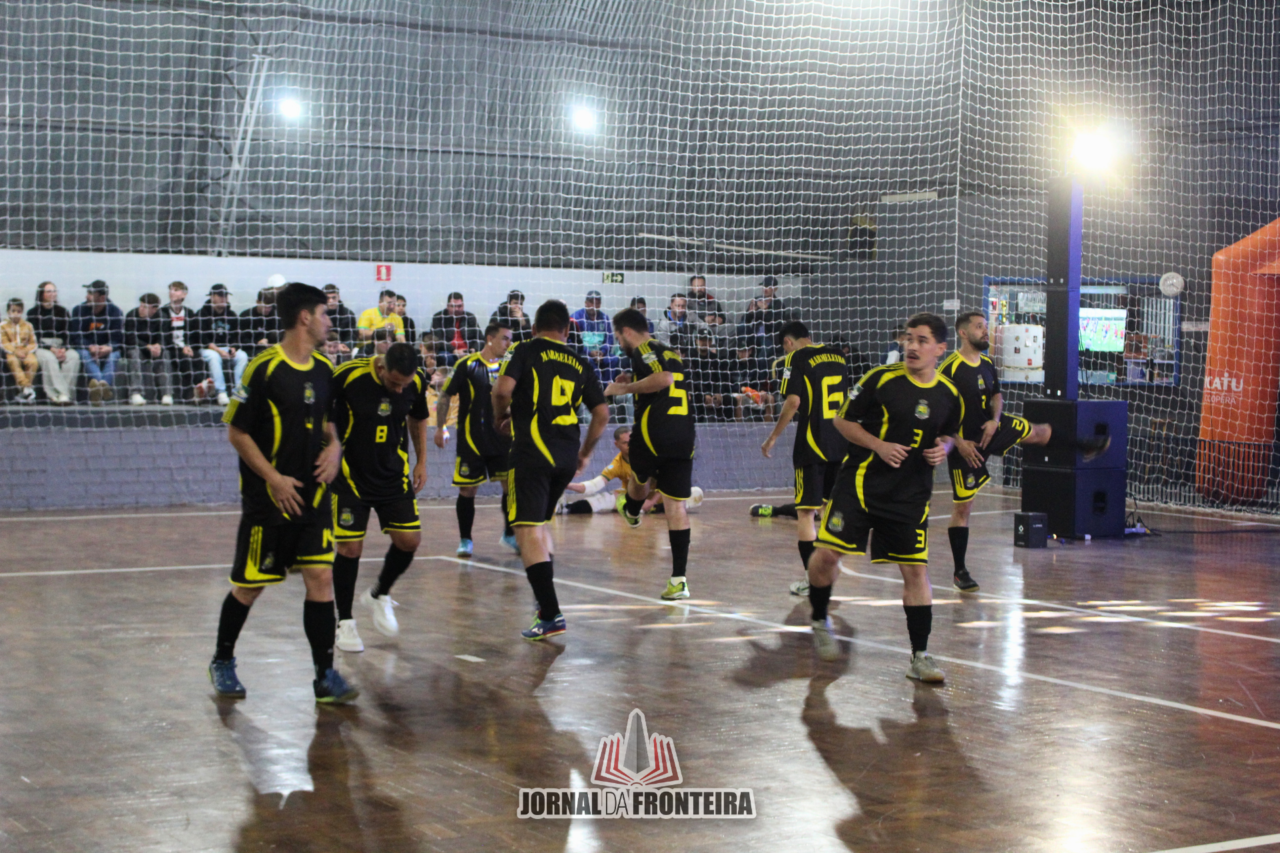 Realizada solenidade de abertura da 3ª Copa CIF com participação de equipes da região 18 Realizada solenidade de abertura da 3ª Copa CIF com participação de equipes da região