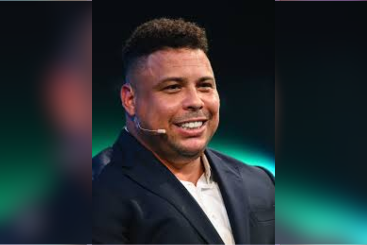 Ronaldo diz que Messi é o melhor jogador da história após recorde na Copa 33 Heloisa L 53