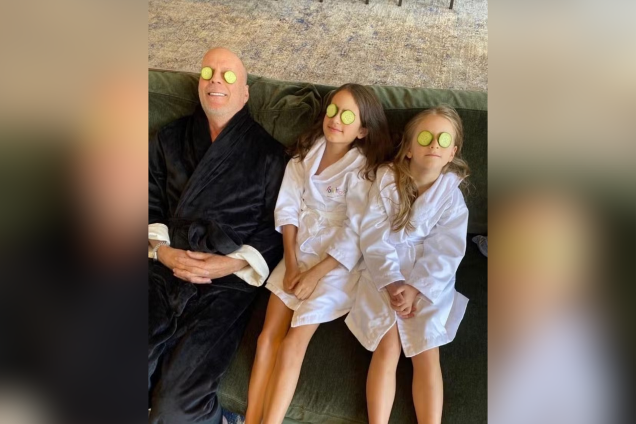 Demi Moore homenageia Bruce Willis no Dia dos Pais com fotos da família 3 Demi Moore homenageia Bruce Willis no Dia dos Pais com fotos da família
