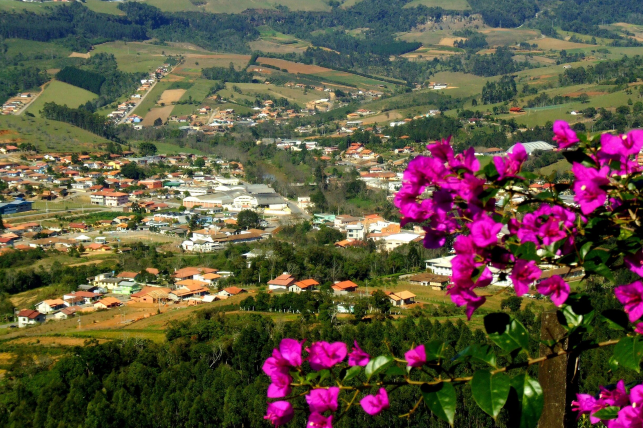 Cidade de SC abre processo seletivo com salários de até R$ 6,5 mil 3 Cidade de SC abre processo seletivo com salários de até R$ 6,5 mil