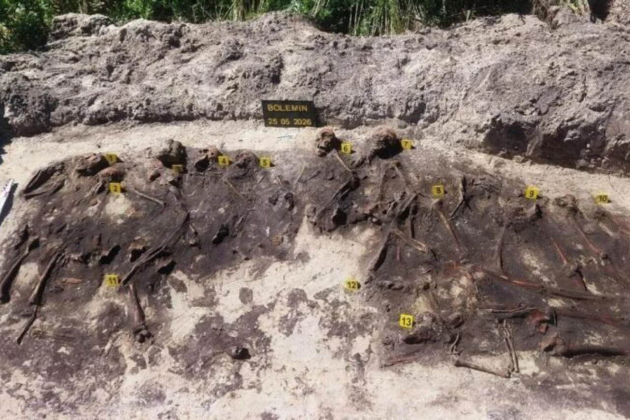 Vala comum com restos de 14 soldados alemães é encontrada em pedreira na Polônia 36 Vala comum com restos de 14 soldados alemães é encontrada em pedreira na Polônia