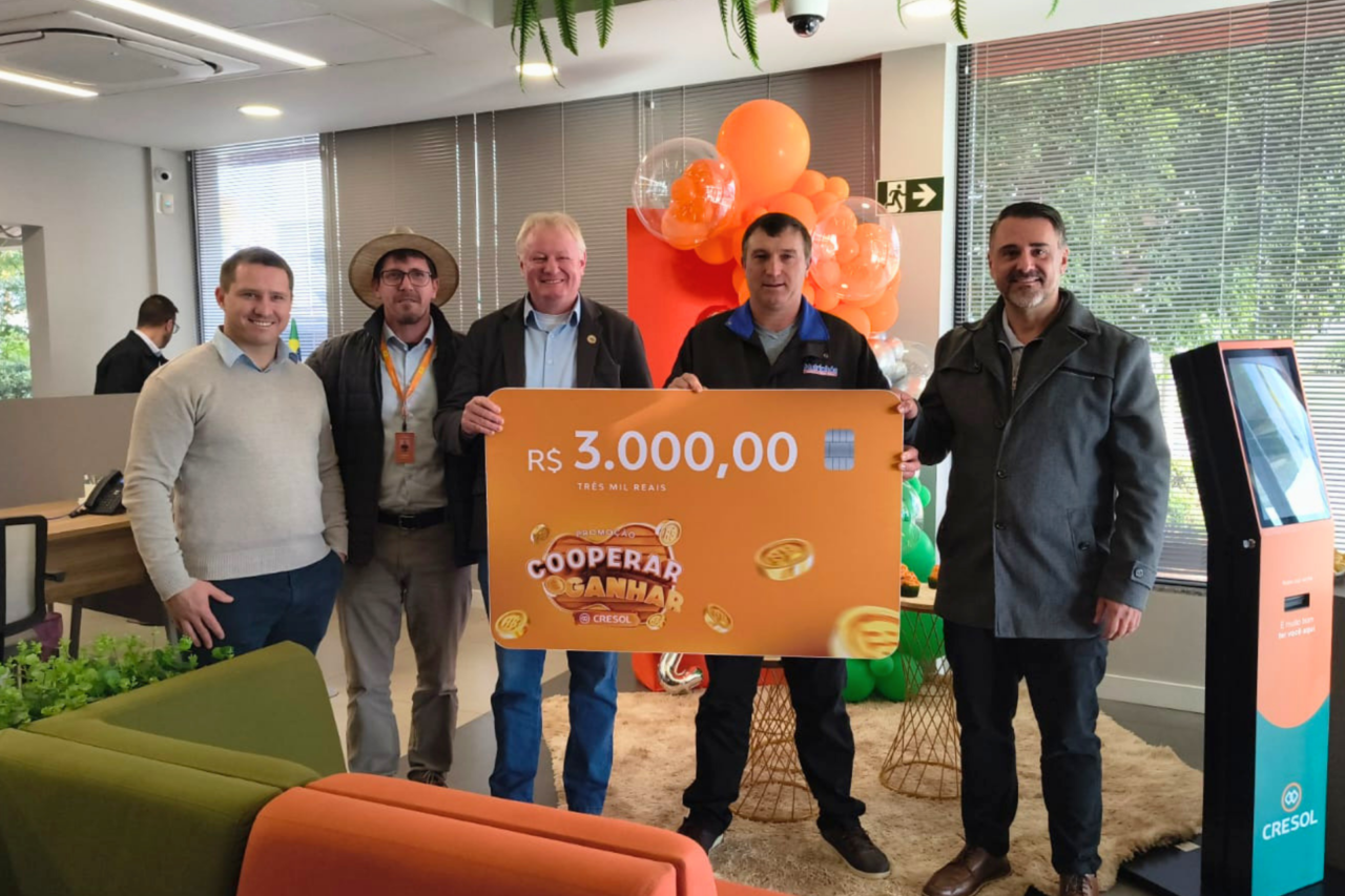 Cresol Evolução completa 28 anos com mais de 12 mil cooperados e atuação em 15 municípios 1 Cresol Evolução completa 28 anos com mais de 12 mil cooperados e atuação em 15 municípios