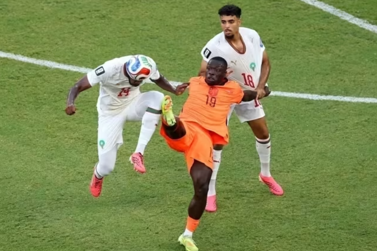 Marrocos elimina Holanda nos pênaltis e avança às oitavas da Copa do Mundo 3 Marrocos elimina Holanda nos pênaltis e avança às oitavas da Copa do Mundo