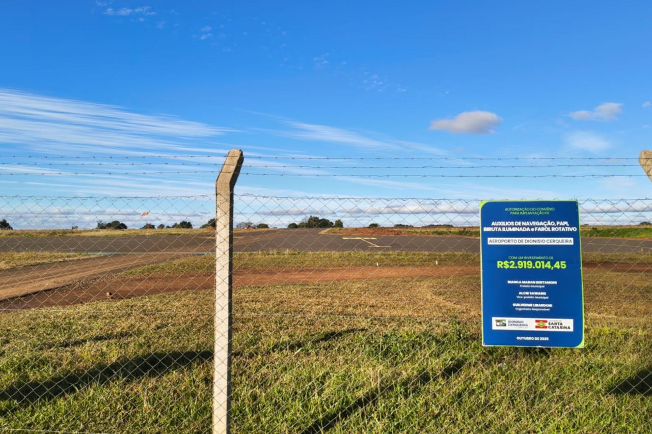 Dionísio Cerqueira planeja construção de hangares e ampliação da estrutura do aeroporto 6 Município prepara edital de concessão, prevê concluir a sinalização em até 90 dias e busca integrar aeroporto à aviação regional