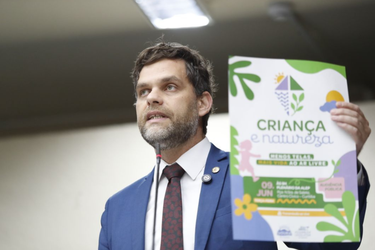 Projeto de lei quer ampliar acesso de crianças à natureza e reduzir excesso de telas no Paraná