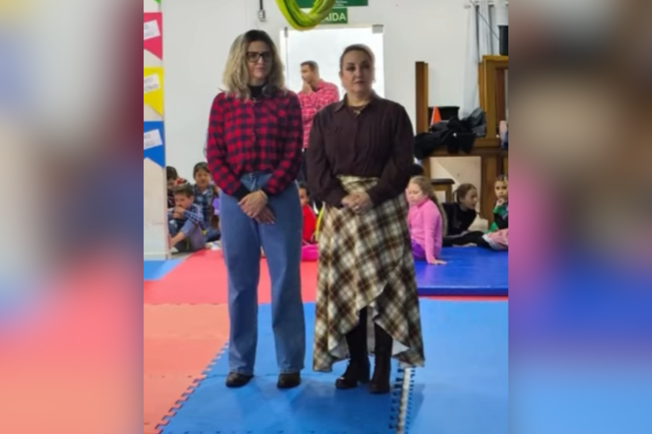 Primeiro Arraial do CRAS reúne cerca de 250 participantes em Barracão 6 Evento promovido pela Administração Municipal de Barracão, por meio do CRAS, reuniu crianças, adolescentes e familiares atendidos pelo SCFV