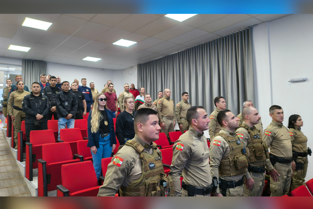 Profissionais da segurança pública participam de palestra sobre saúde mental e ansiedade 4 Profissionais da segurança pública participam de palestra sobre saúde mental e ansiedade